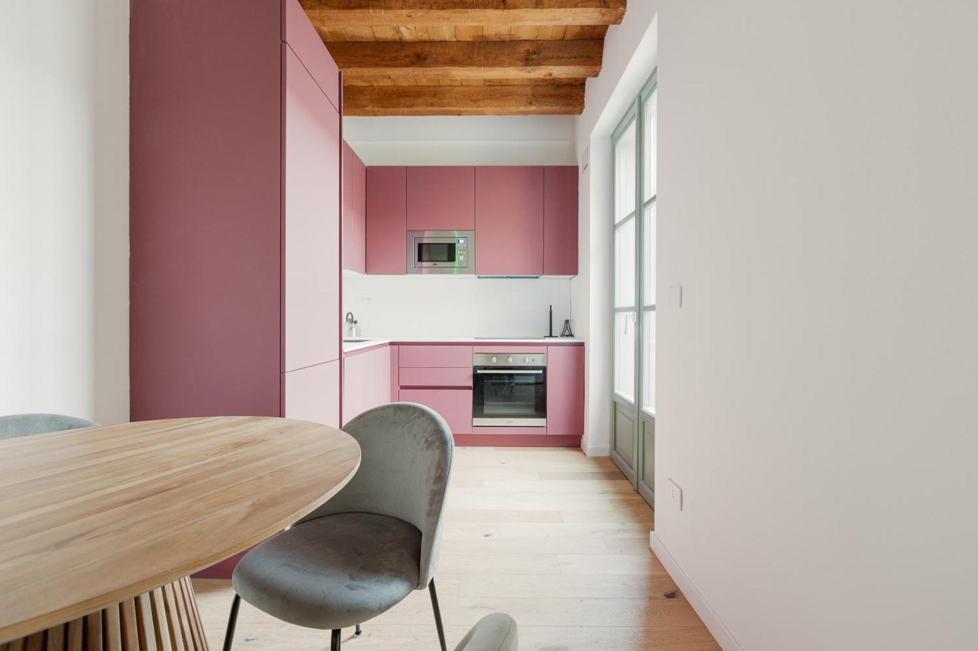 Modern Apartment In Milan With Balcony Exterior photo